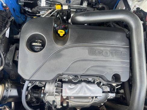 Used 2025 Chevrolet Equinox RS w/ Safety and Technology Package FWD image 35