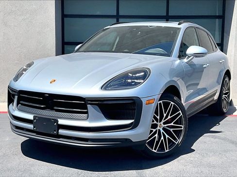 Certified 2023 Porsche Macan S AWD/4WD image 1