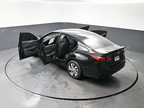 Used 2023 Nissan Altima 2.5 S image 58