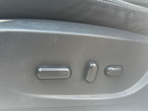 Used 2015 Ford Escape SE AWD/4WD image 3