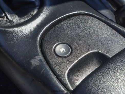 Used 1998 Chevrolet Corvette Coupe w/ Roof Pkg RWD image 46