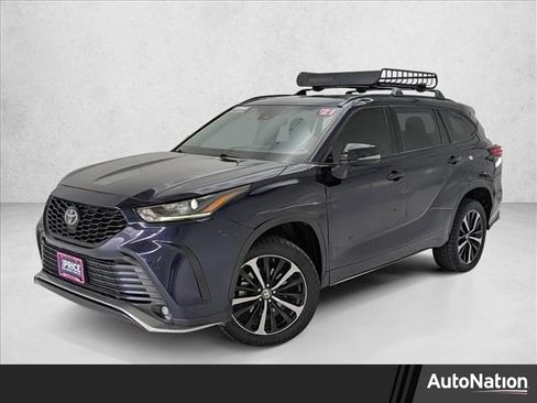 Used 2021 Toyota Highlander XSE image 1