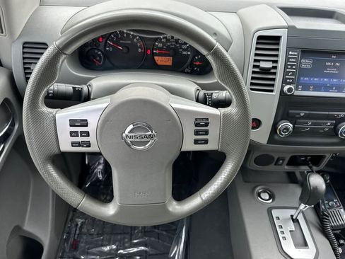Used 2020 Nissan Frontier S image 14