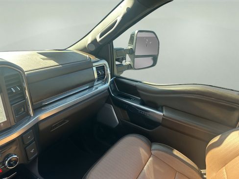 Used 2025 Ford F250 King Ranch AWD/4WD image 16