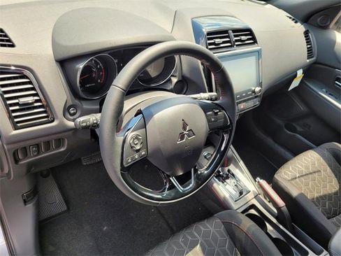 New 2025 Mitsubishi Outlander Sport SE image 17