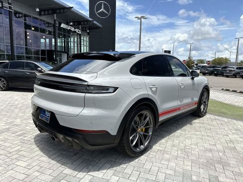 Used 2024 Porsche Cayenne Turbo GT AWD/4WD image 5