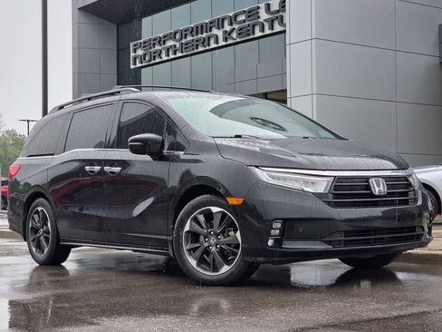 Used 2024 Honda Odyssey Elite image 2