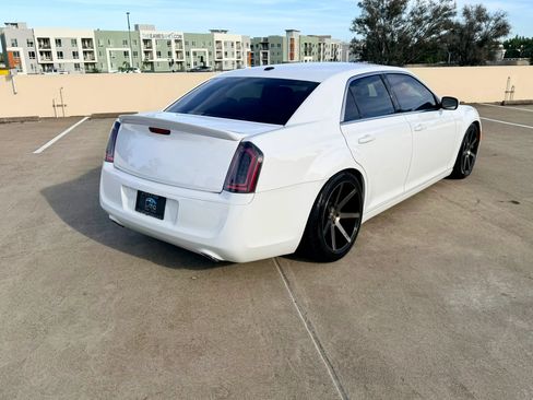 Used 2013 Chrysler 300 S RWD image 13