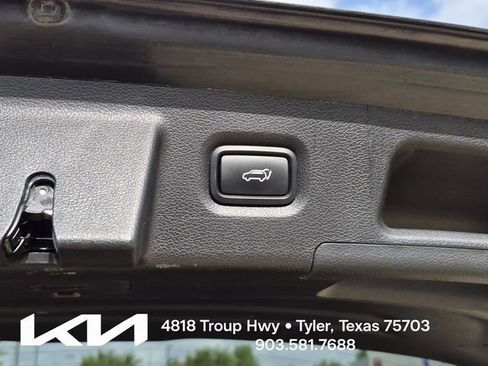 Used 2022 Hyundai Santa Fe Limited w/ Cargo Package AWD/4WD image 9