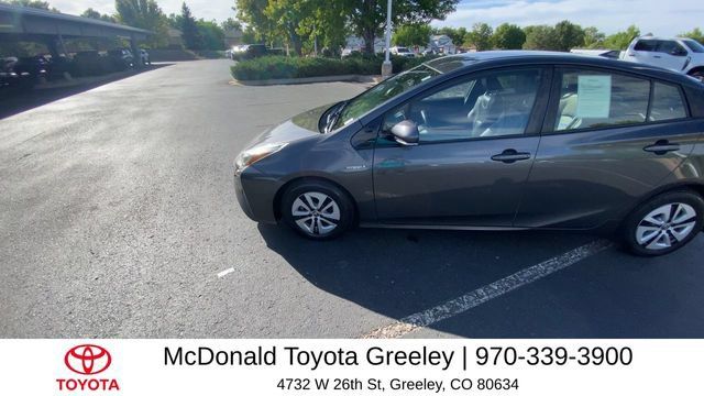 Used 2017 Toyota Prius Four FWD image 5