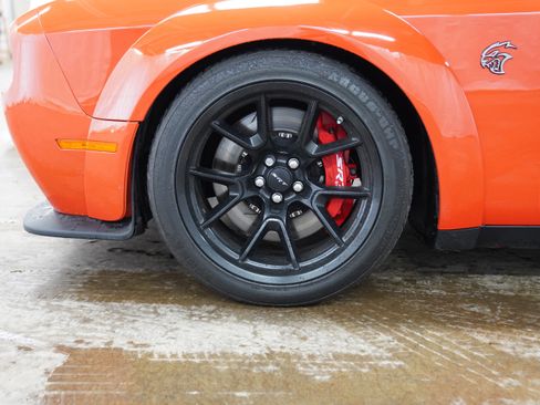 Used 2021 Dodge Challenger SRT Hellcat Redeye image 15
