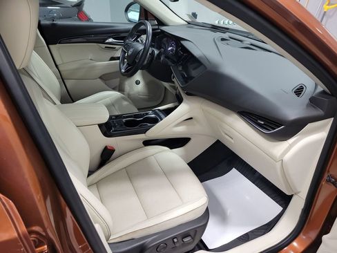 Used 2022 Buick Envision Essence w/ Safety Package image 20