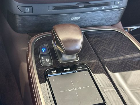 Used 2019 Lexus LS 500 w/ Interior Upgrade Package RWD image 27