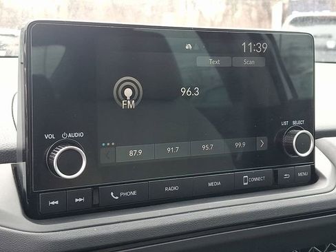 Used 2025 Honda Accord LX image 17