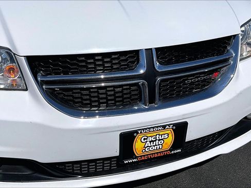 Used 2018 Dodge Grand Caravan SXT FWD image 29