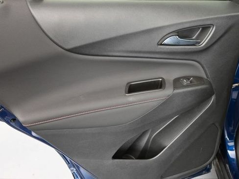 Used 2022 Chevrolet Equinox RS w/ RS Leather Package FWD image 27