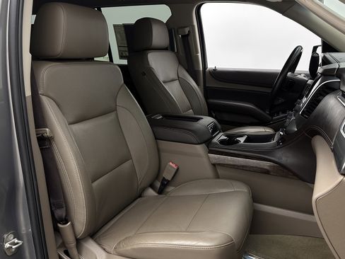 Used 2018 Chevrolet Tahoe LT image 34