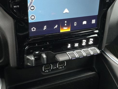 Used 2023 RAM 1500 Laramie image 22