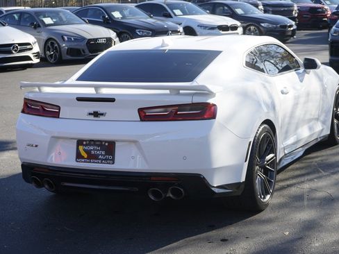 Used 2018 Chevrolet Camaro ZL1 image 8