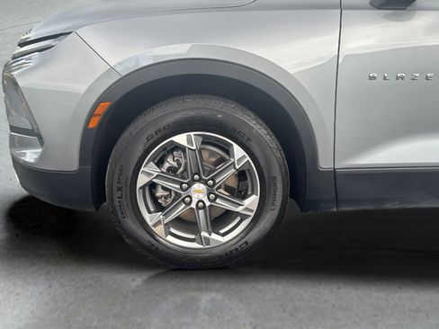 Used 2024 Chevrolet Blazer LT w/ Convenience Package AWD/4WD image 19