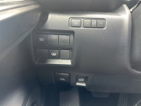 Used 2022 Lexus IS 300 AWD w/ Premium Package image 19