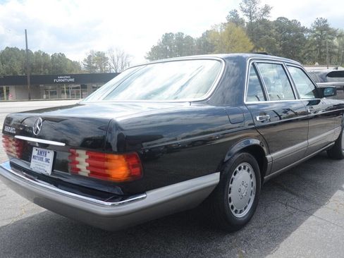 Used 1991 Mercedes-Benz 560 SEL image 6