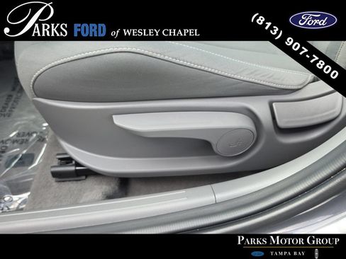 Used 2025 Hyundai Elantra SEL FWD image 17