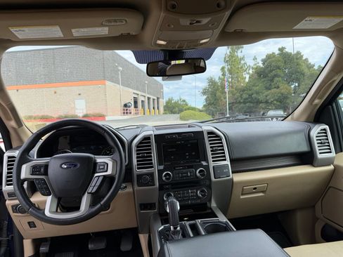 Used 2015 Ford F150 Lariat w/ Equipment Group 502A Luxury AWD/4WD image 11