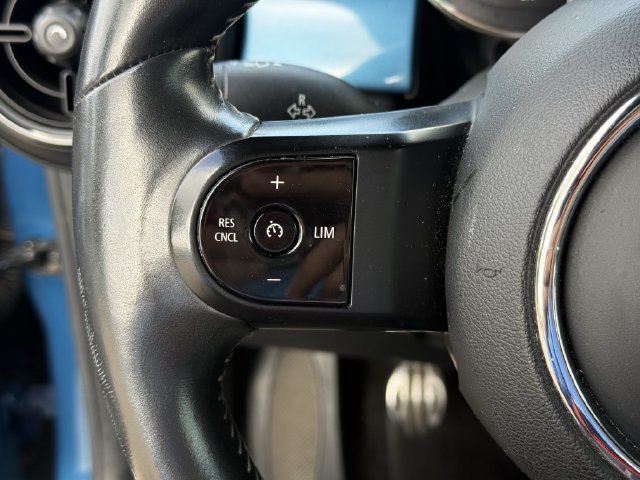 Used 2022 MINI Cooper S w/ Premium Package FWD image 13