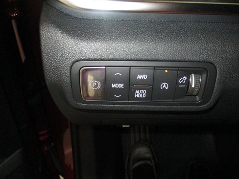 New 2026 GMC Terrain Elevation w/ Elevation Premium Package AWD/4WD image 16
