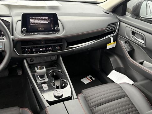 New 2026 Nissan Rogue SV AWD/4WD image 13