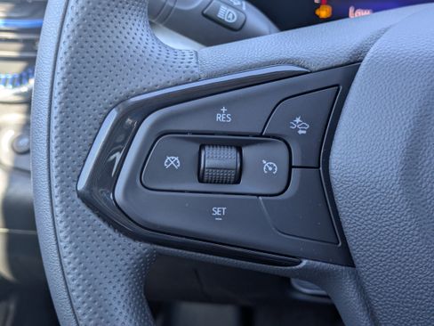 New 2026 Chevrolet Trax LT image 16