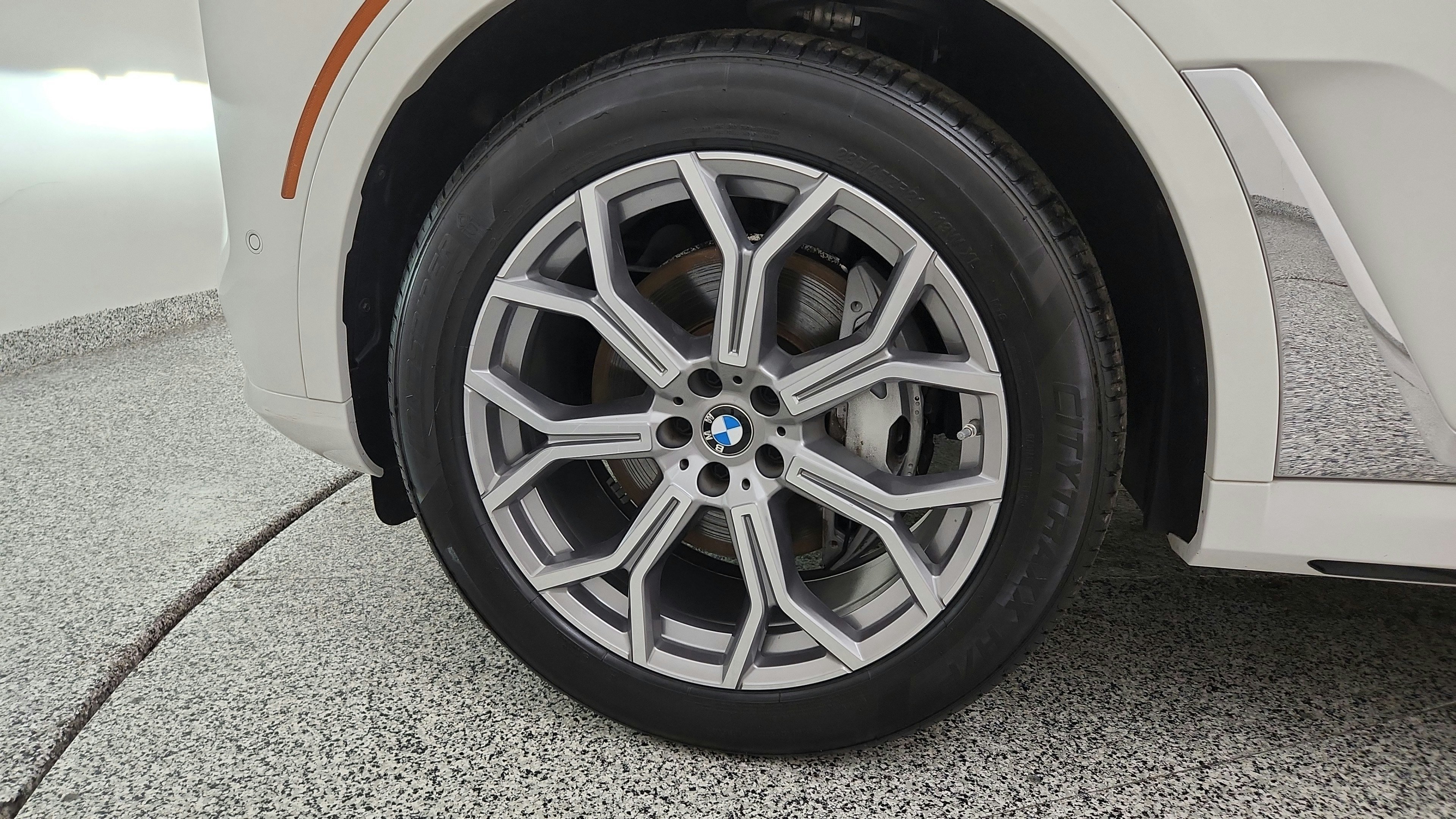 Used 2023 BMW X7 xDrive40i AWD/4WD image 38