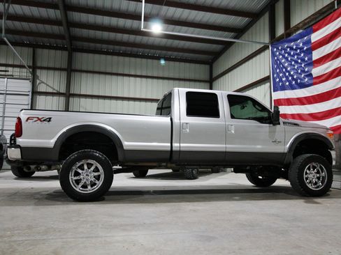 Used 2016 Ford F250 Lariat AWD/4WD image 14