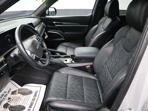 Certified 2025 Kia Telluride SX Prestige X-Line AWD/4WD image 14
