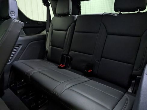 Used 2025 Chevrolet Tahoe LT image 10