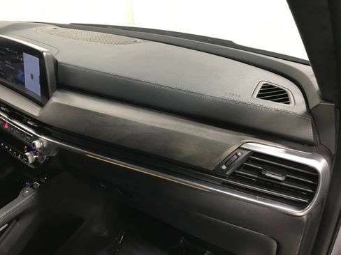 Used 2024 Kia Telluride SX Prestige X-Pro AWD/4WD image 17