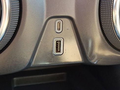 Used 2022 Chevrolet Blazer Premier w/ Enhanced Convenience Package image 27