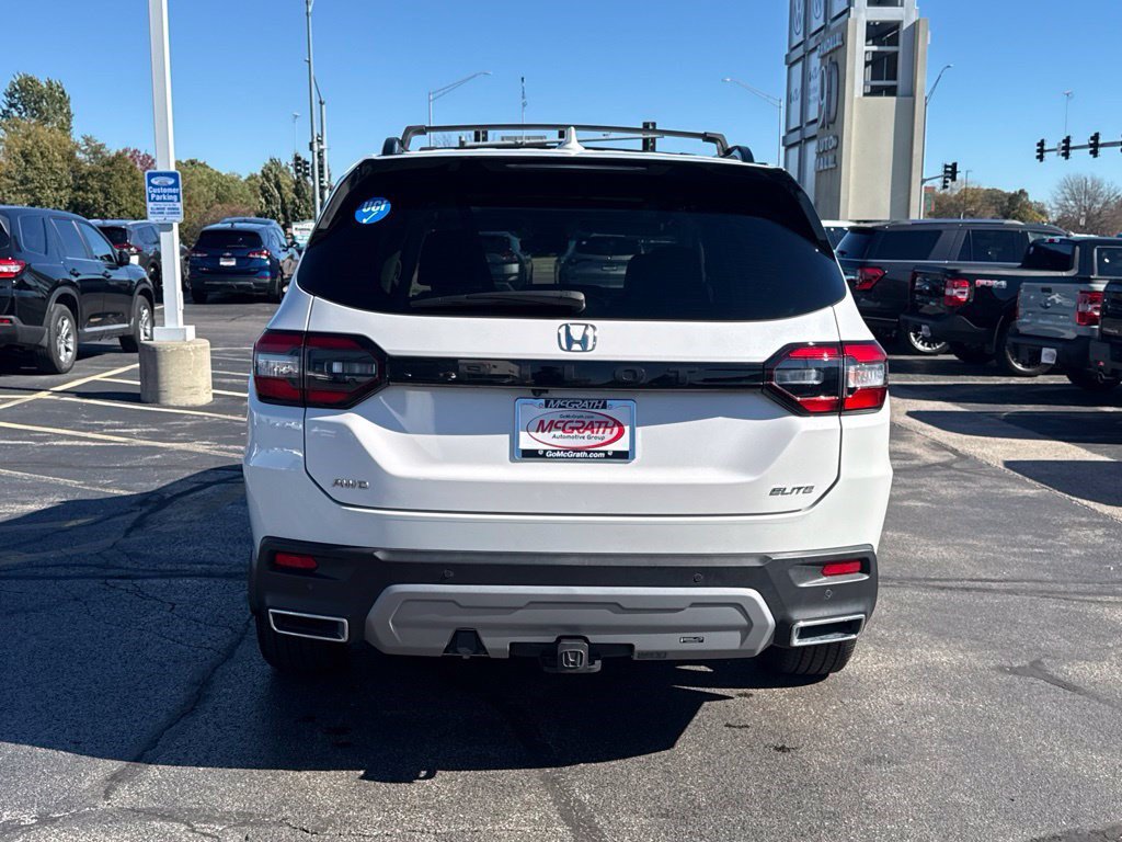 Certified 2025 Honda Pilot Elite image 10