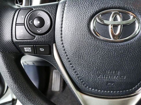 Used 2014 Toyota RAV4 XLE FWD image 9