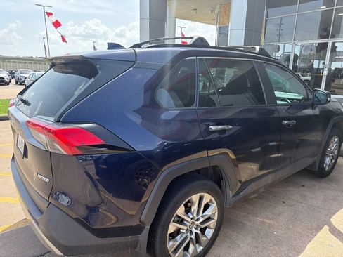 Used 2023 Toyota RAV4 Limited FWD image 3