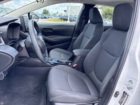 Used 2022 Toyota Corolla LE FWD image 17