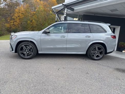 New 2026 Mercedes-Benz GLS 450 4MATIC image 2