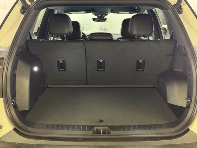 New 2027 GMC Terrain Elevation w/ Elevation Premium Package AWD/4WD image 31