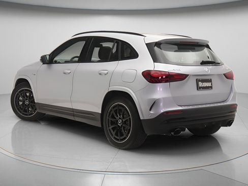 New 2026 Mercedes-Benz GLA 35 AMG 4MATIC image 2