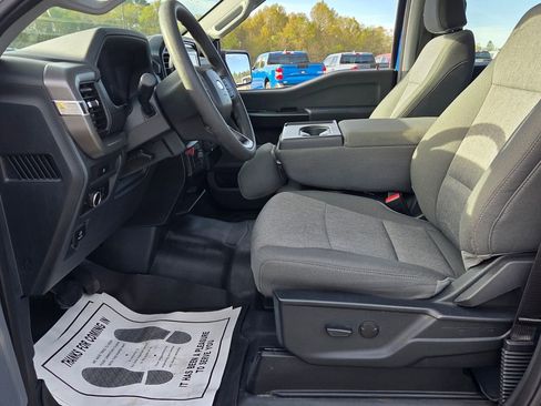 Used 2025 Ford F150 XL image 4