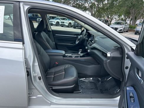 Certified 2025 Nissan Altima 2.5 SR FWD image 41