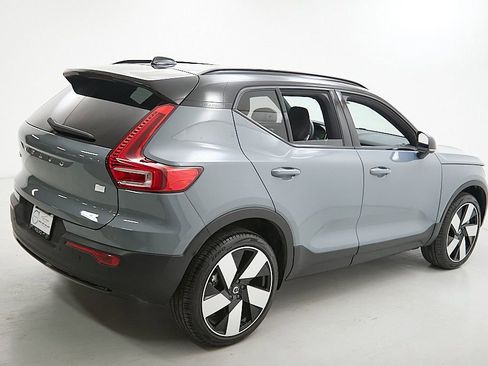 Certified 2023 Volvo XC40 Recharge Ultimate w/ Protection Package Premier image 9