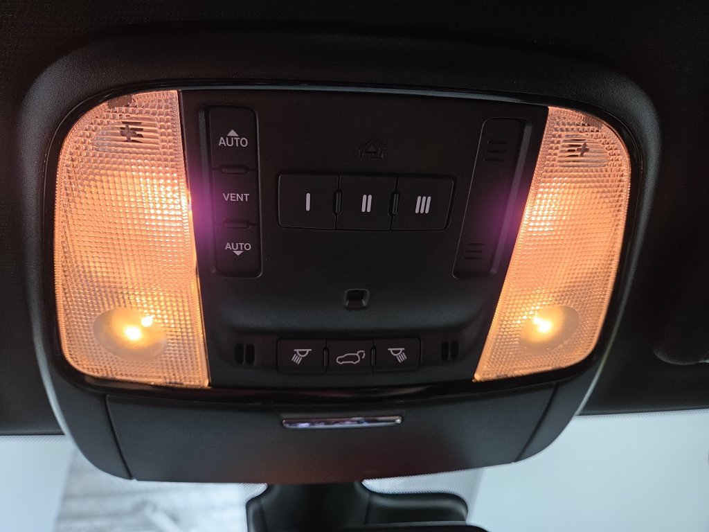 Used 2023 Dodge Durango R/T RWD image 53