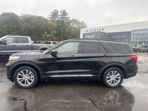 Certified 2022 Ford Explorer XLT w/ Equipment Group 202A image 2
